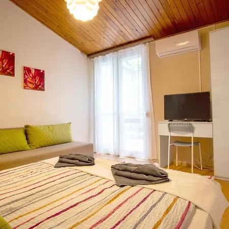 Nyaralo Apartment *